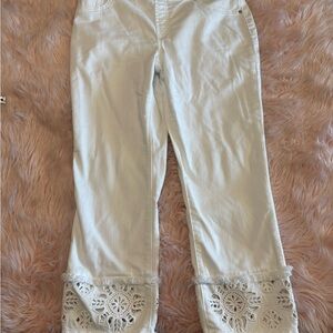 Chico's White Cropped Jeans with Lace Hem